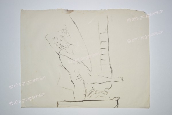 Liegender Frauenakt auf Sofa