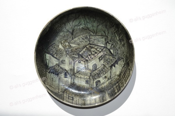 Teller mit Dorf im Tessin