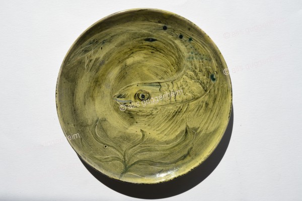 Teller mit Fisch Motiv