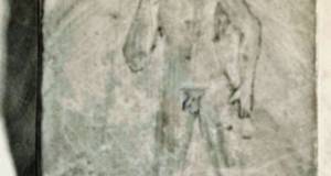 700